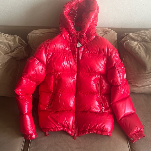 MONCLER MAYA HOODED SHORT DOWN JACKET Red Size 2 = Small - Picture 3 of 10